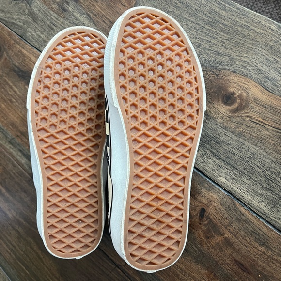 Vans Black and White Checkerboard Slip-On Sneakers Women's 7 / Men's 5.5 - Picture 3 of 5